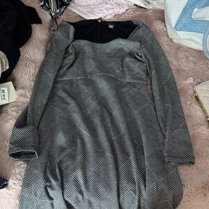 Tommy Hilfiger dress size 4